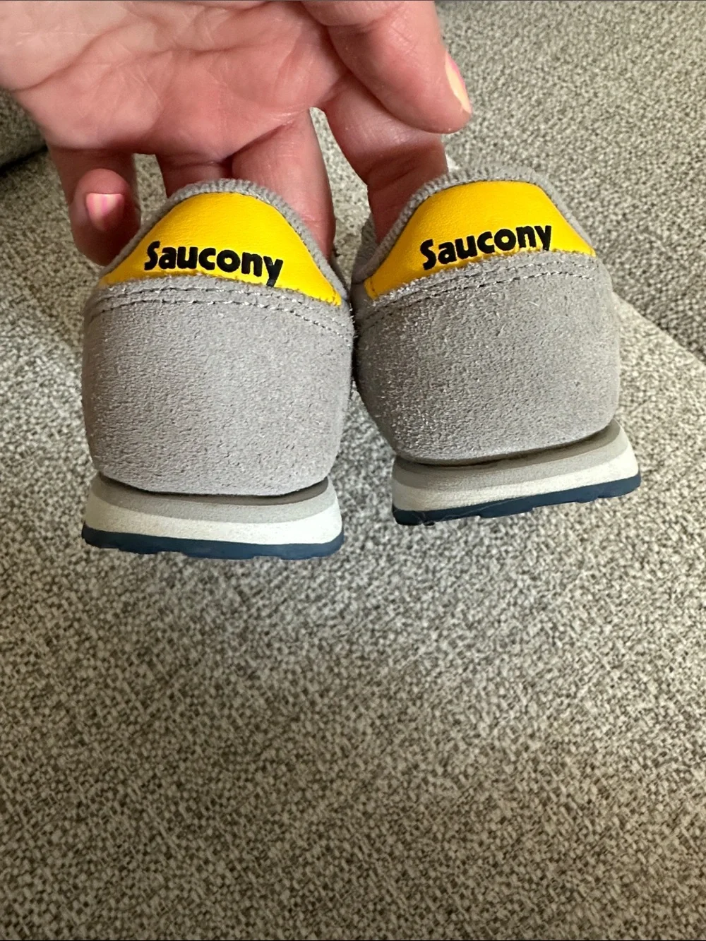 Baby/Toddler Velcro Saucony sneakers